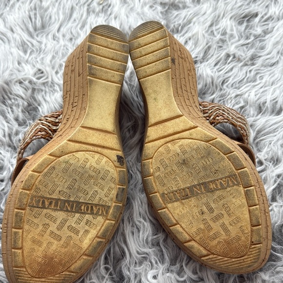 ITALIAN SHOEMAKERS Slip-On Wedge Sandals Tan Made in Italy Size 8.5 - Picture 5 of 7